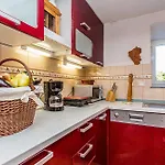 House Kras With Spacious Garden * Dobrinj