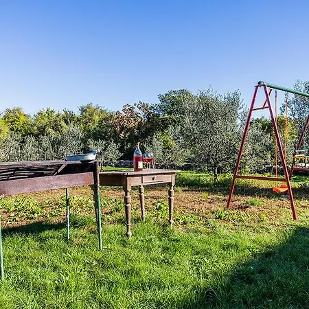 House Kras With Spacious Garden * Dobrinj